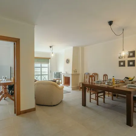 22- Great Location In Baleal! Apartment